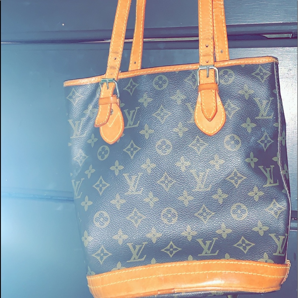 Vintage Louis Vuitton Shoulder Bag
